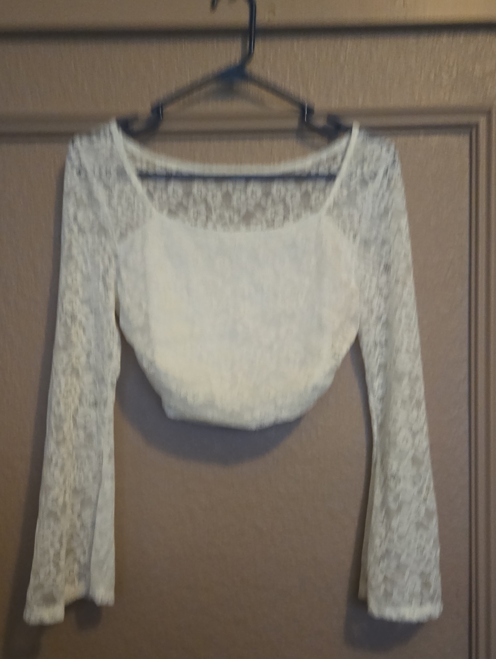 Women's Ivory Lace Long-Sleeve Crop Top